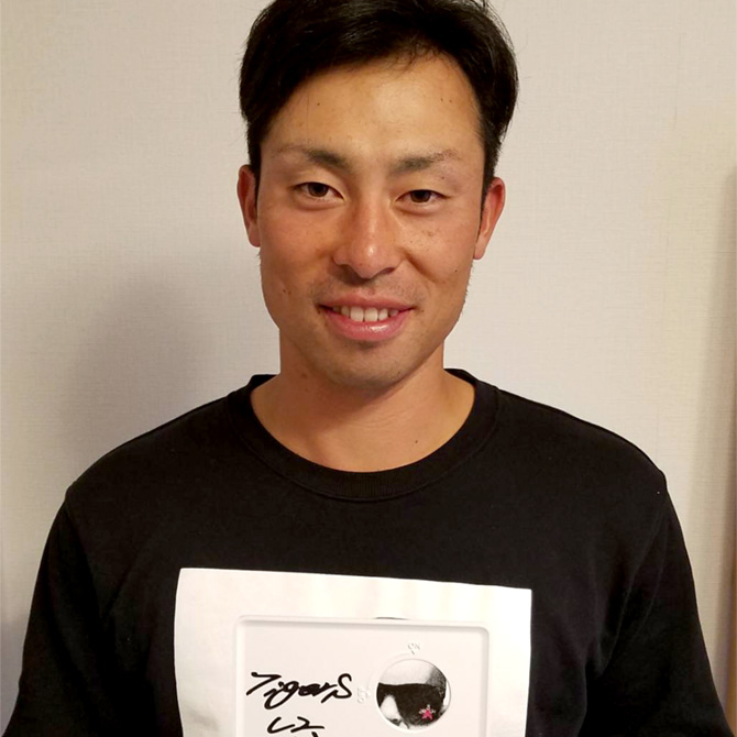 プロ野球　外野手江越大賀選手ご契約いただきました。